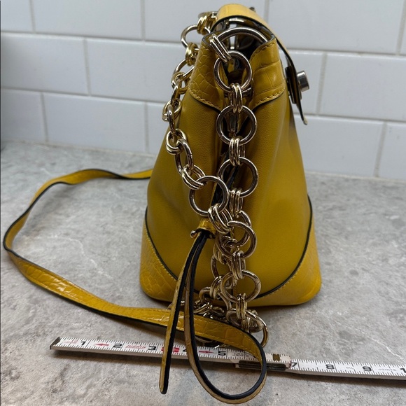 Topshop Yellow Crossbody bag with detatchable Chain and Strap Handles. - Picture 5 of 9